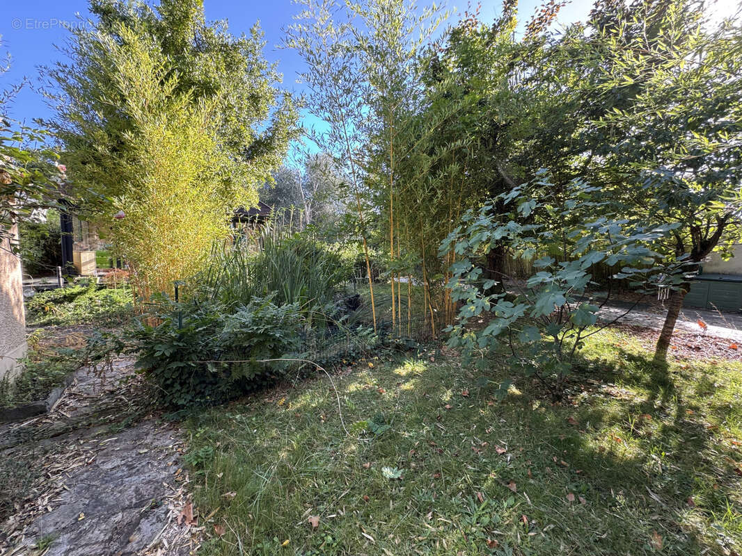 Maison à SAINT-MAUR-DES-FOSSES