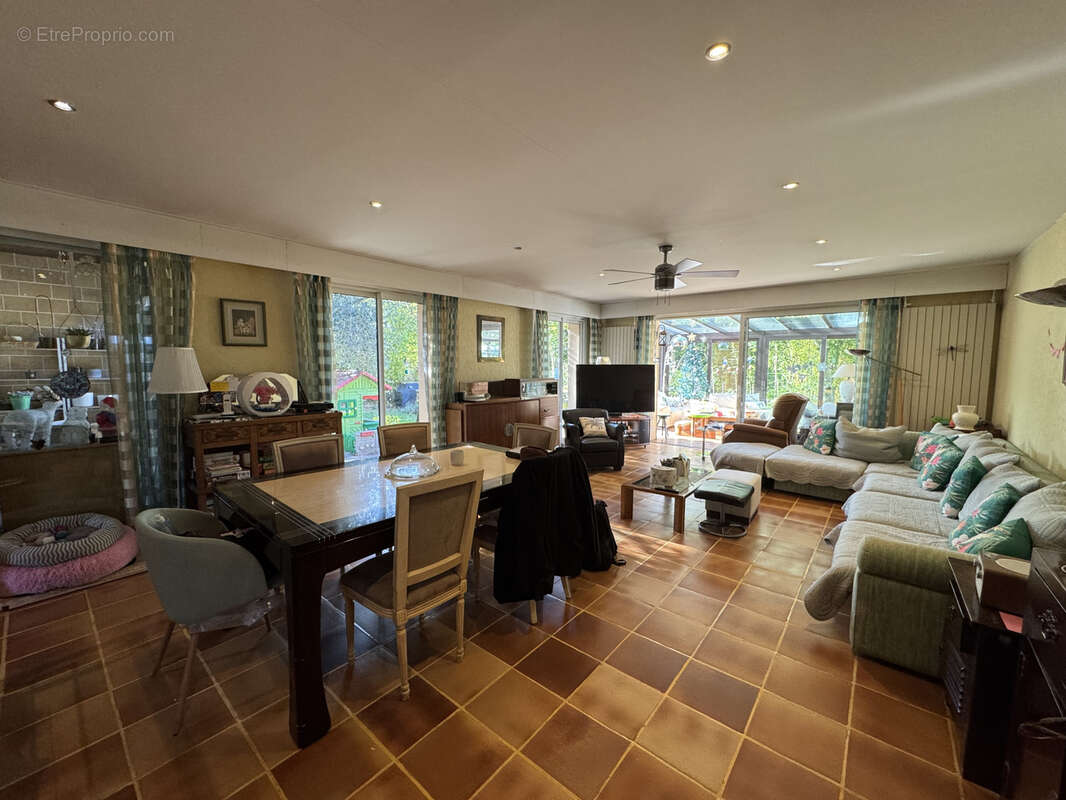 Maison à SAINT-MAUR-DES-FOSSES