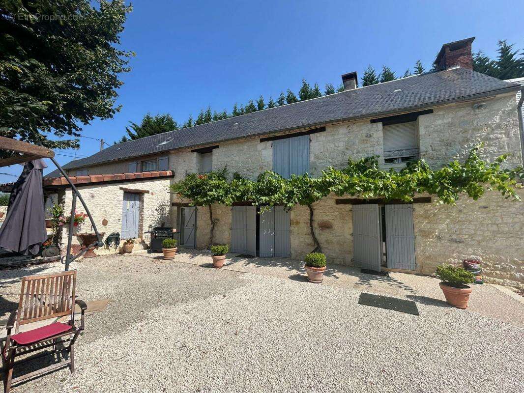 Maison à CAUSE-DE-CLERANS