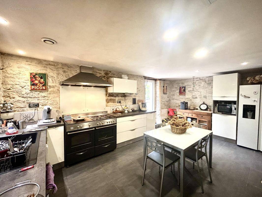 Maison à CRESSENSAC