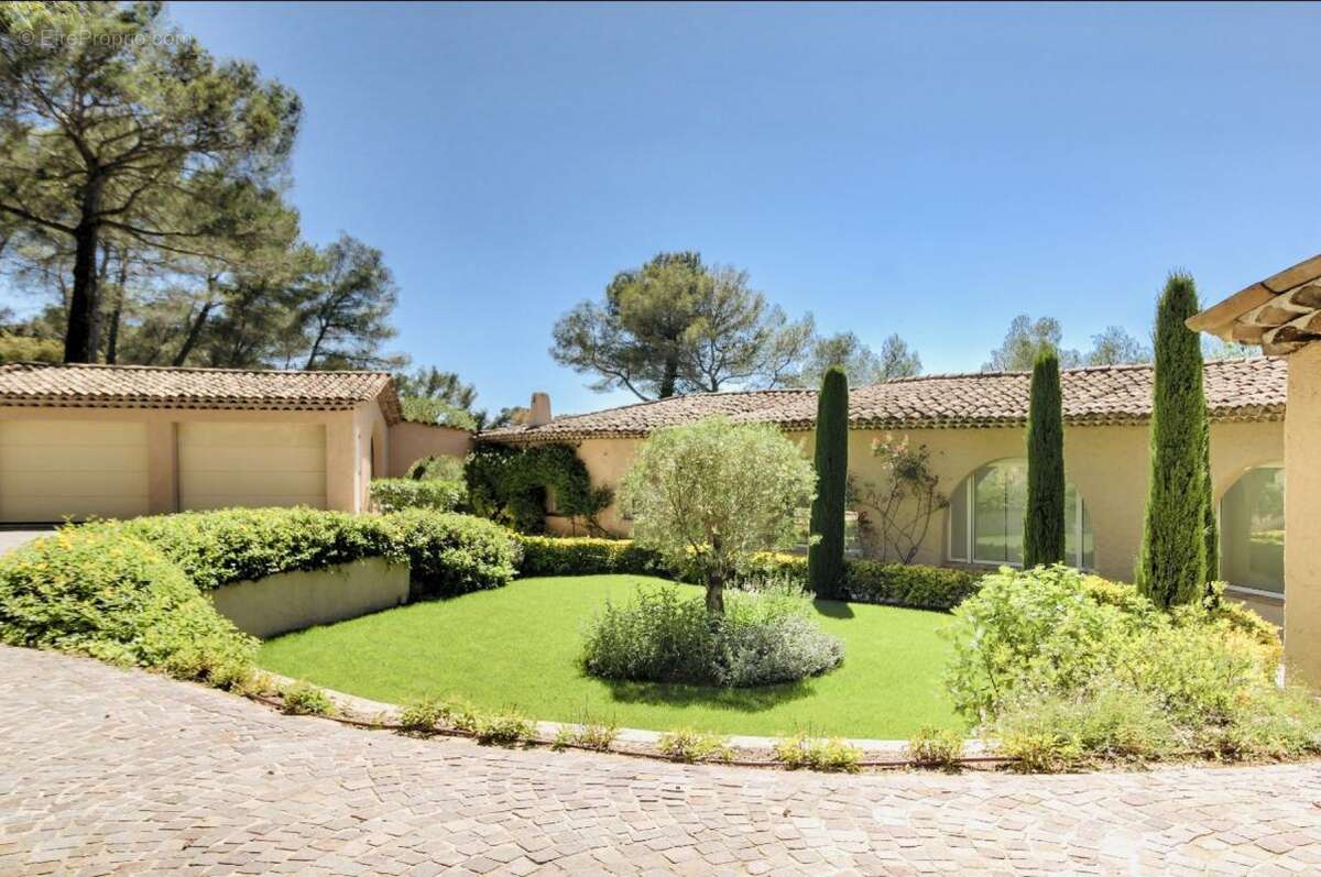 Maison à MOUANS-SARTOUX