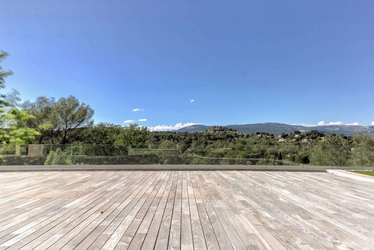 Maison à MOUANS-SARTOUX