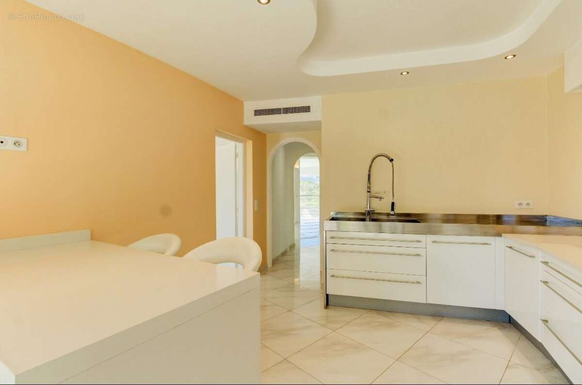 Maison à MOUANS-SARTOUX