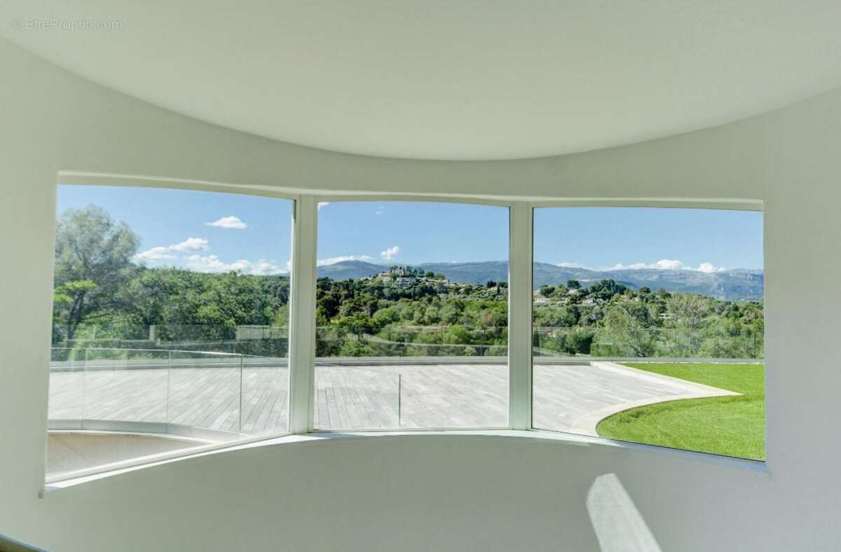 Maison à MOUANS-SARTOUX