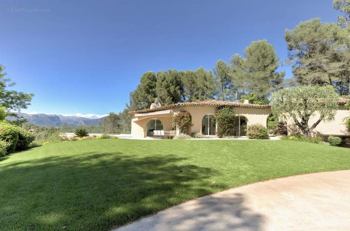 Maison à MOUANS-SARTOUX