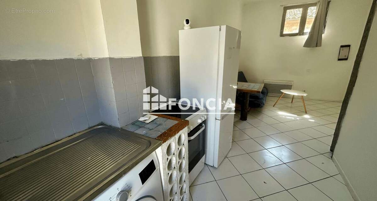 Appartement à MARSEILLE-3E