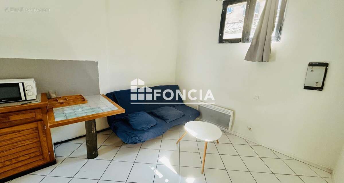 Appartement à MARSEILLE-3E