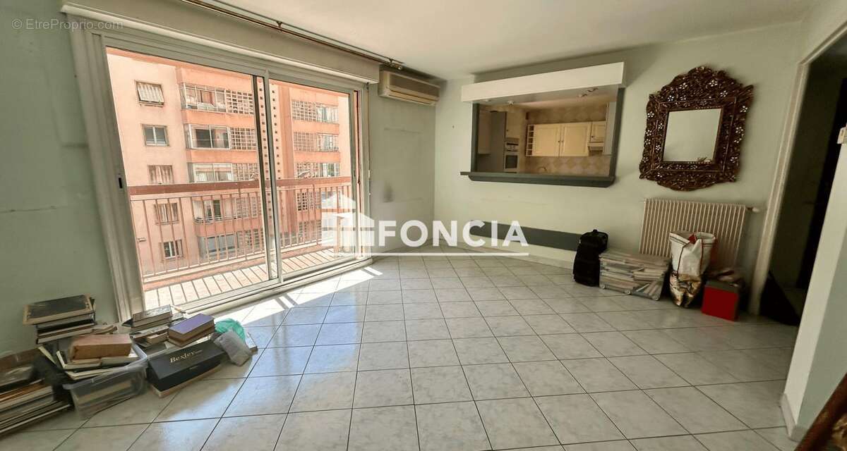 Appartement à MARSEILLE-9E