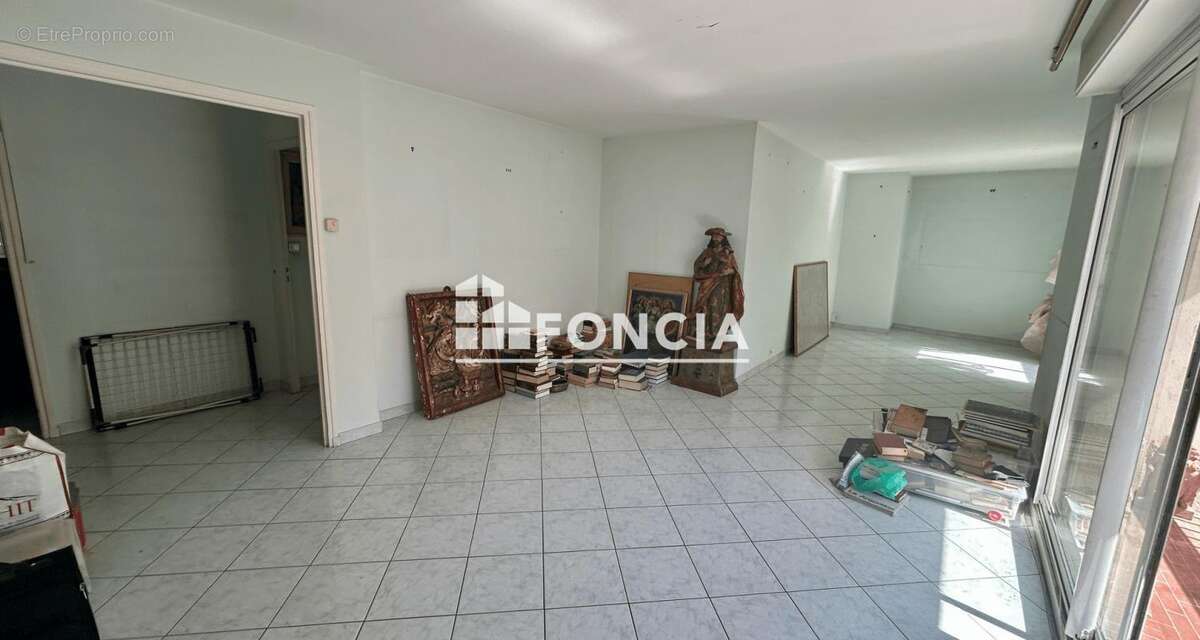 Appartement à MARSEILLE-9E