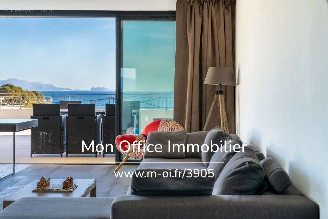 Appartement à CARRY-LE-ROUET