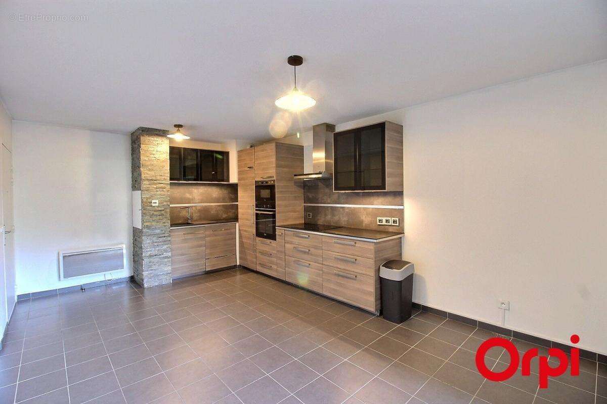 Appartement à MARSEILLE-11E