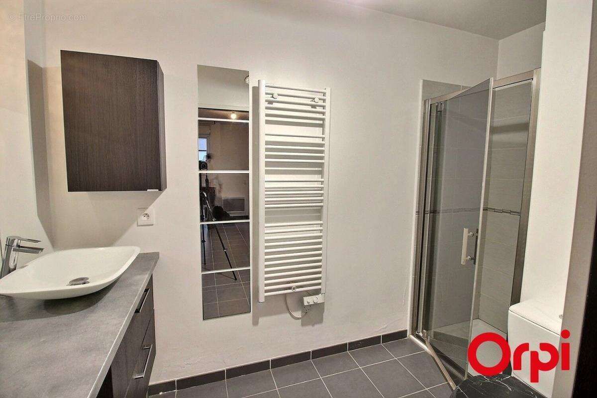 Appartement à MARSEILLE-11E