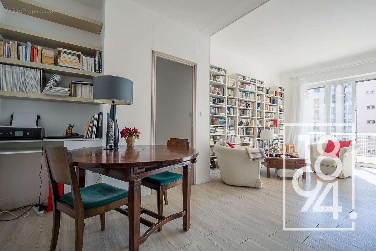 Appartement à MARSEILLE-8E