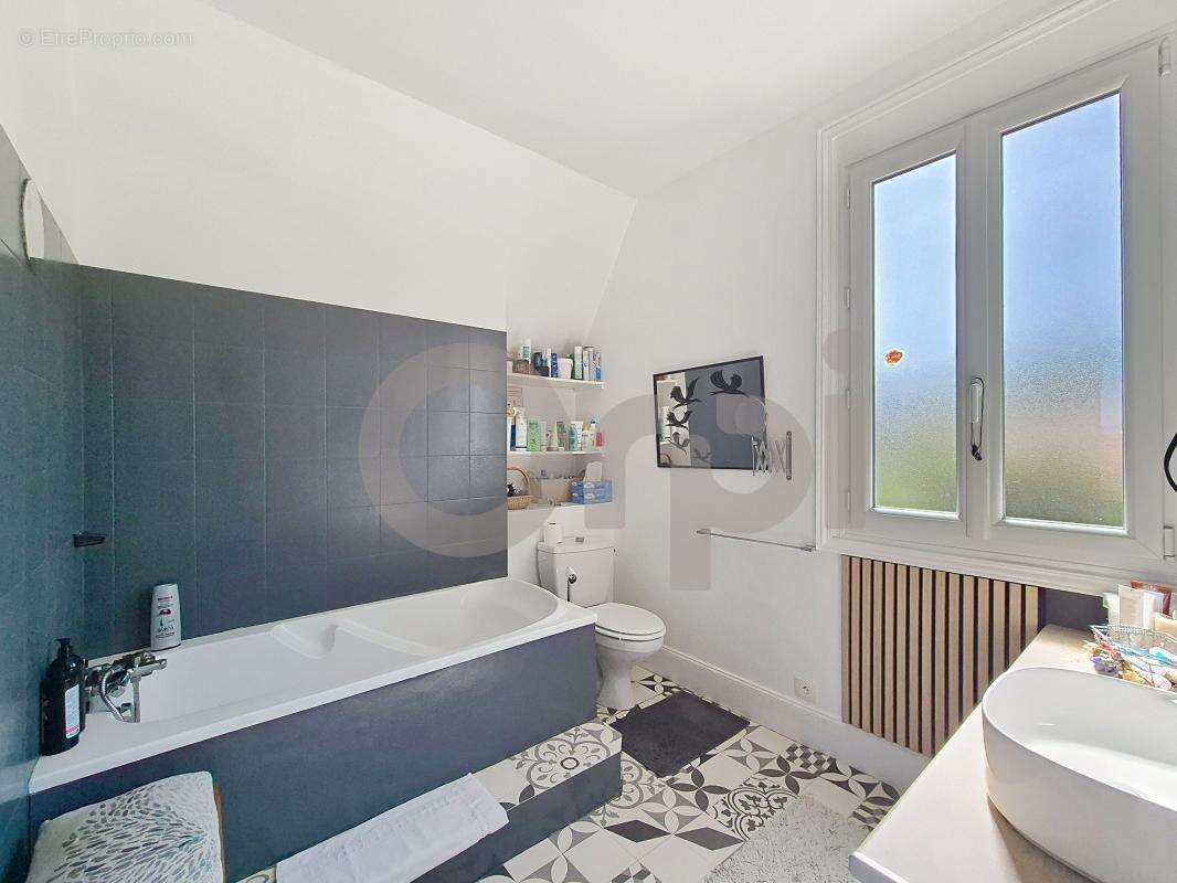 Maison à BRIVE-LA-GAILLARDE