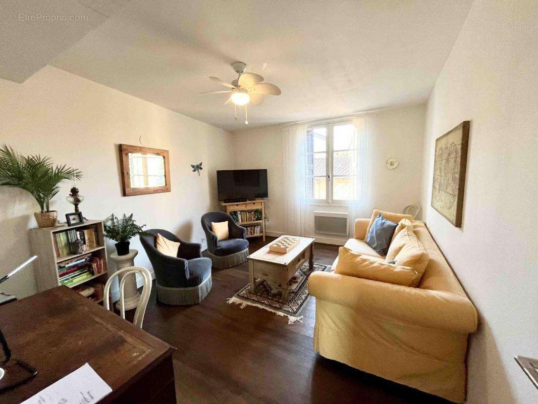 Maison à AVAILLES-LIMOUZINE