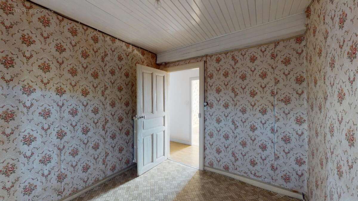 Maison à SAINT-CYPRIEN-SUR-DOURDOU