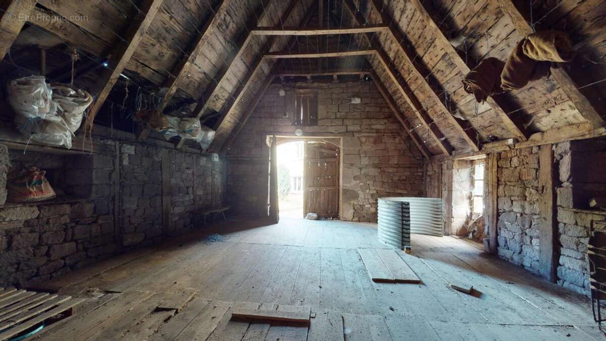 Maison à SAINT-CYPRIEN-SUR-DOURDOU