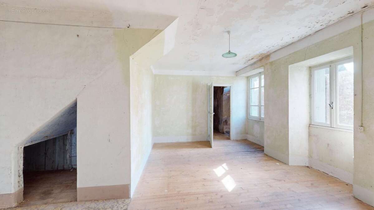 Maison à SAINT-CYPRIEN-SUR-DOURDOU