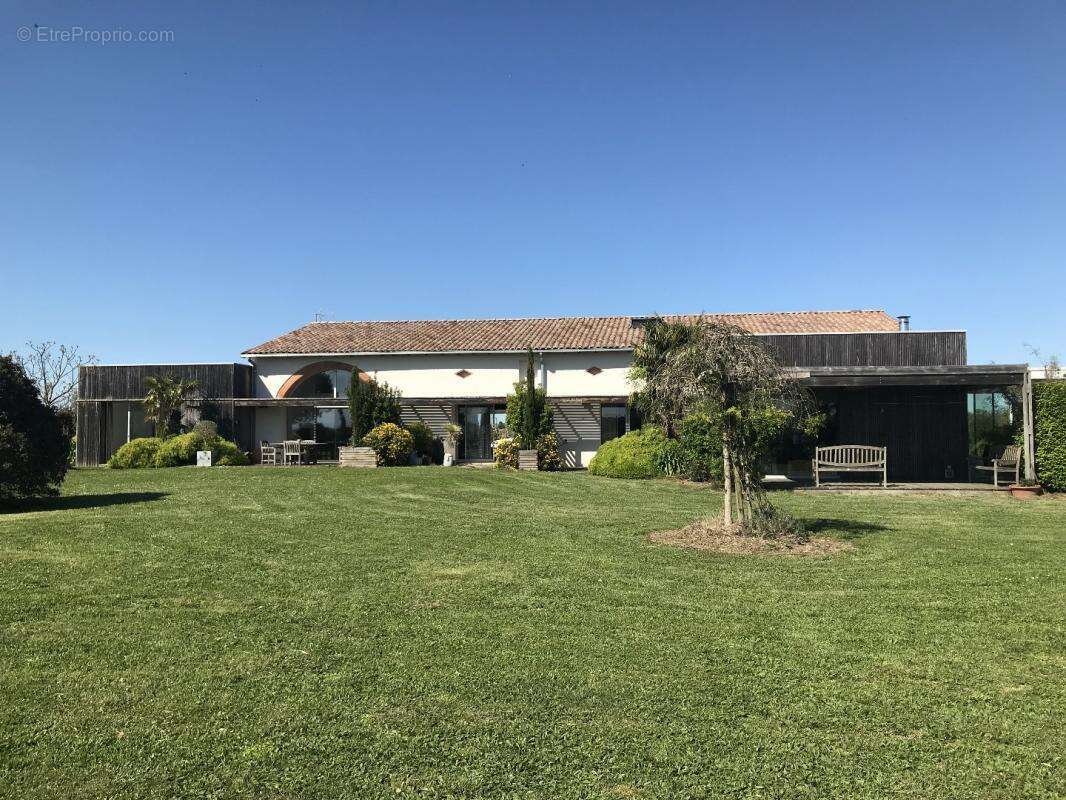 Maison à MONTGAILLARD-LAURAGAIS