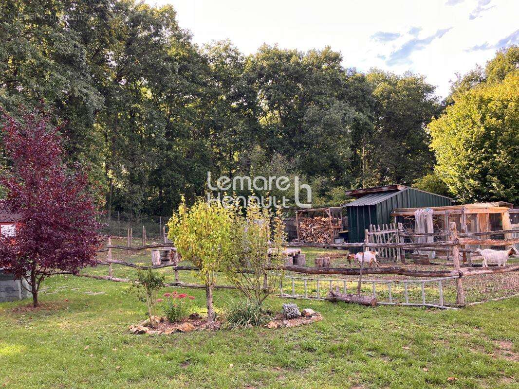 Maison à SAINT-REMY-SUR-AVRE