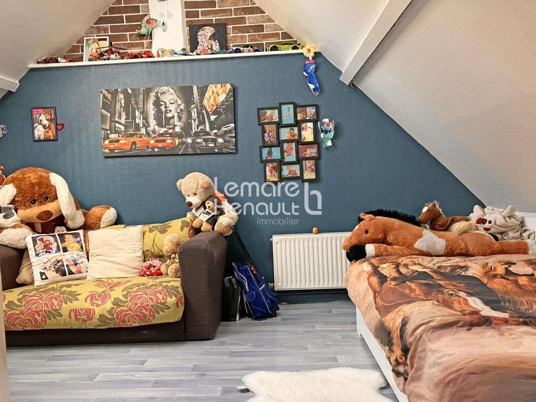 Maison à SAINT-REMY-SUR-AVRE