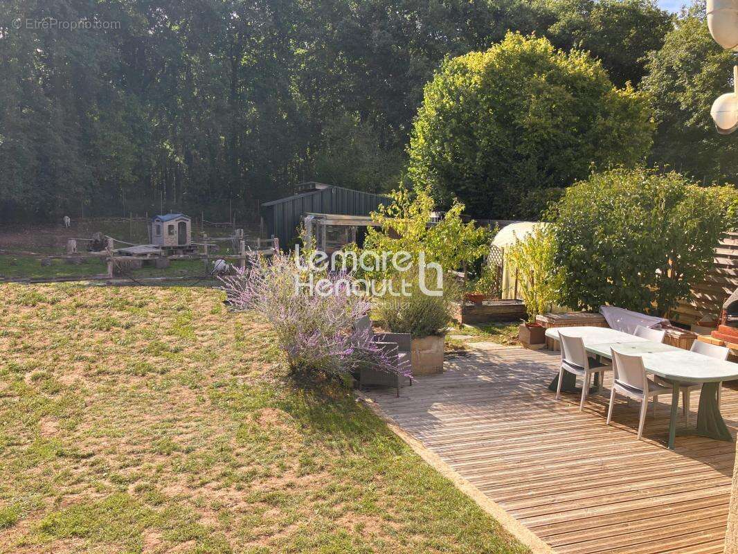 Maison à SAINT-REMY-SUR-AVRE