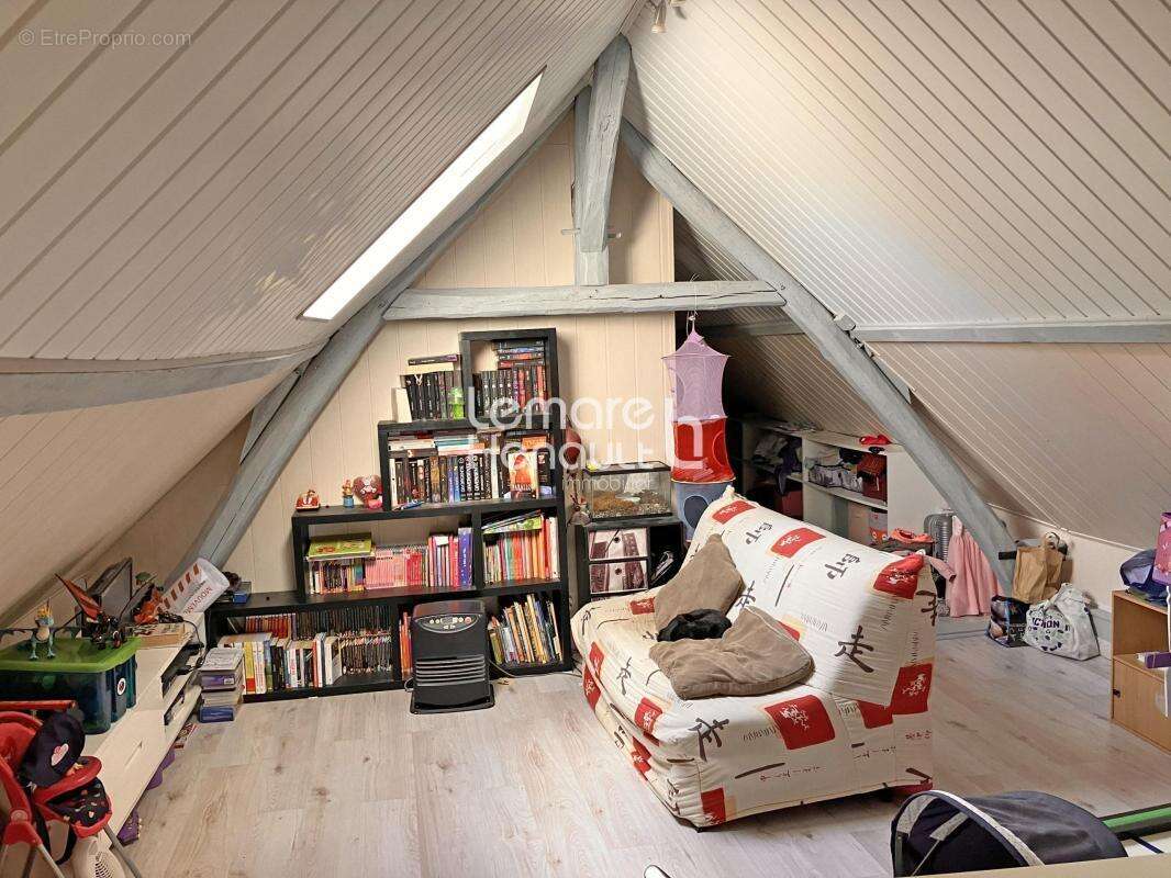 Maison à SAINT-REMY-SUR-AVRE