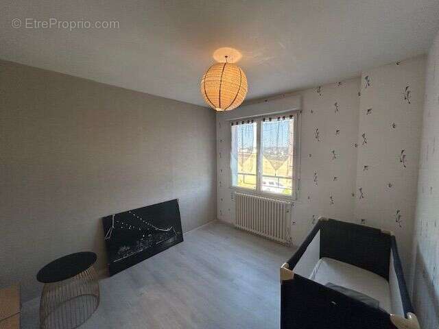 Maison à SAINT-MARTIN-DES-CHAMPS