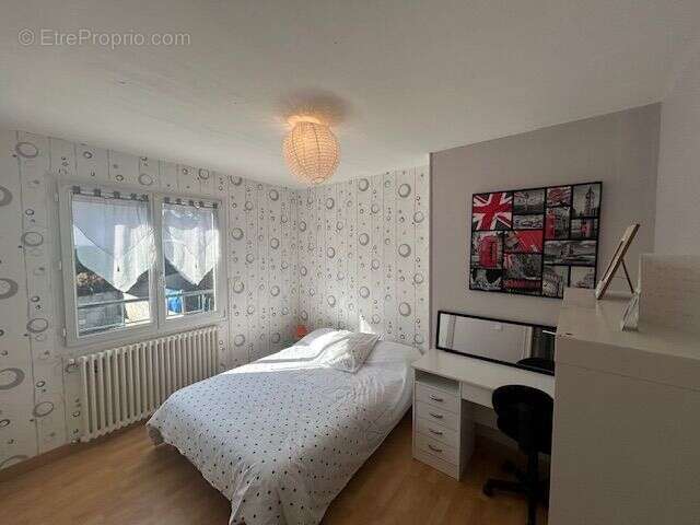 Maison à SAINT-MARTIN-DES-CHAMPS