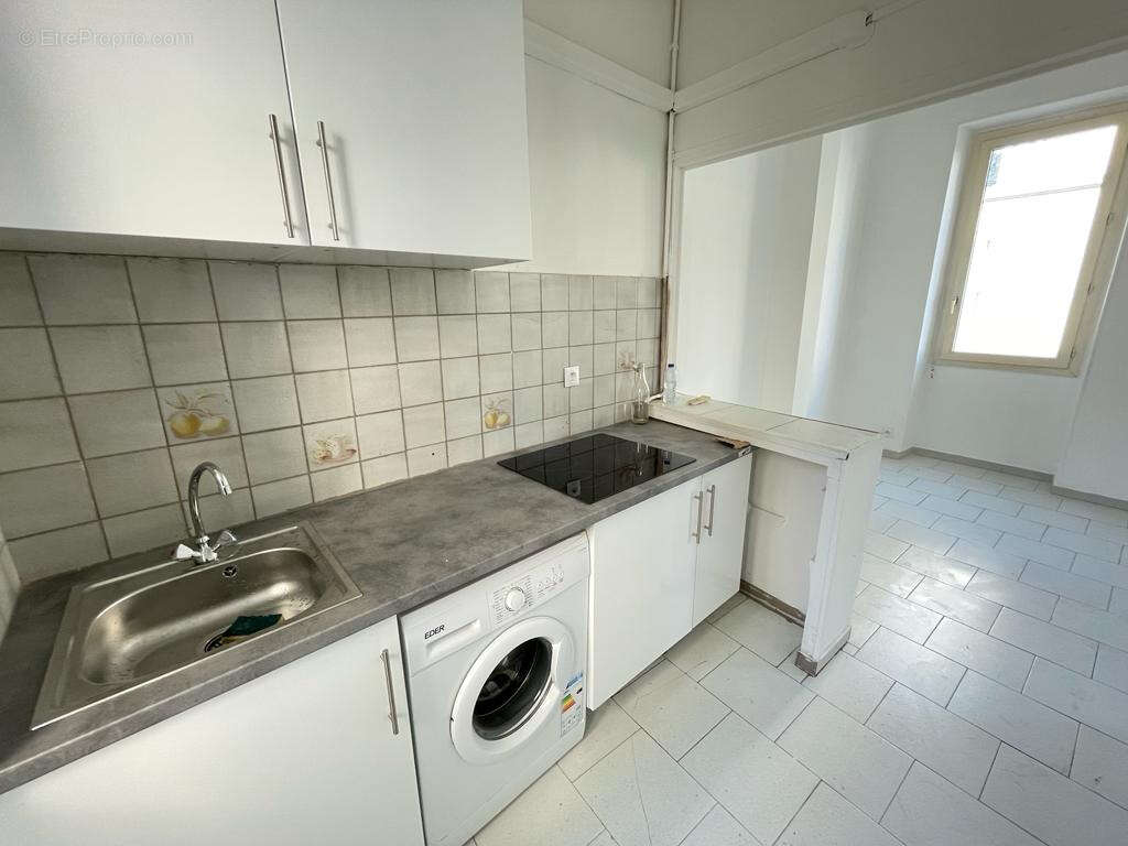 Appartement à MARSEILLE-8E