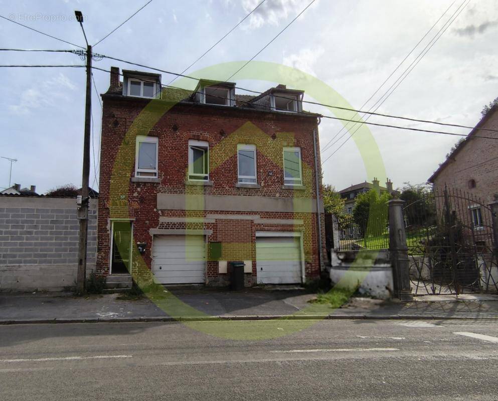 Appartement à FOURMIES