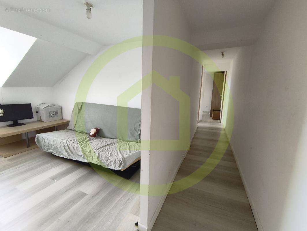 Appartement à FOURMIES