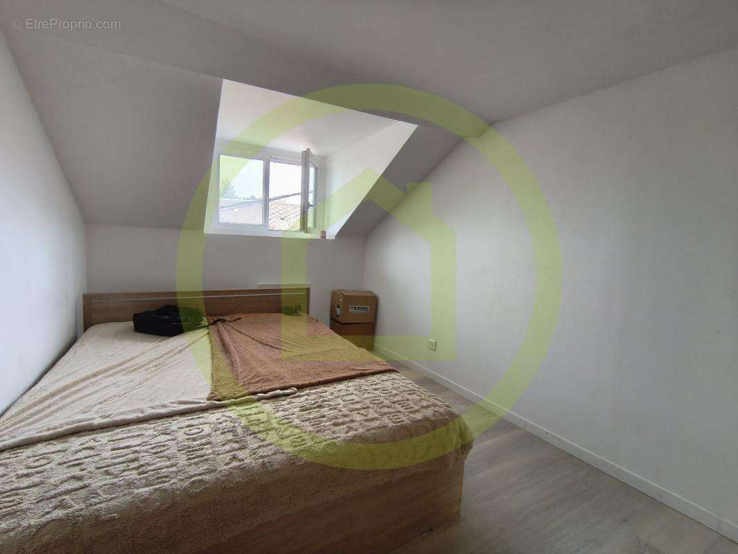 Appartement à FOURMIES