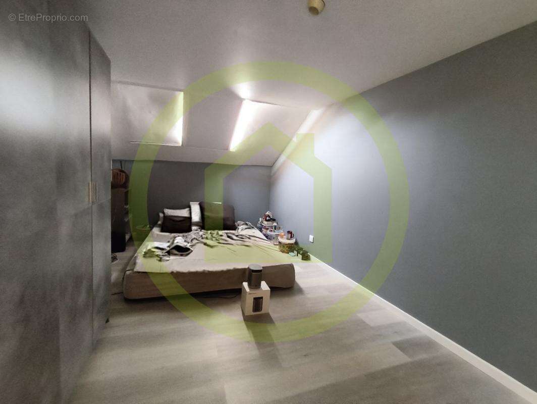 Appartement à FOURMIES