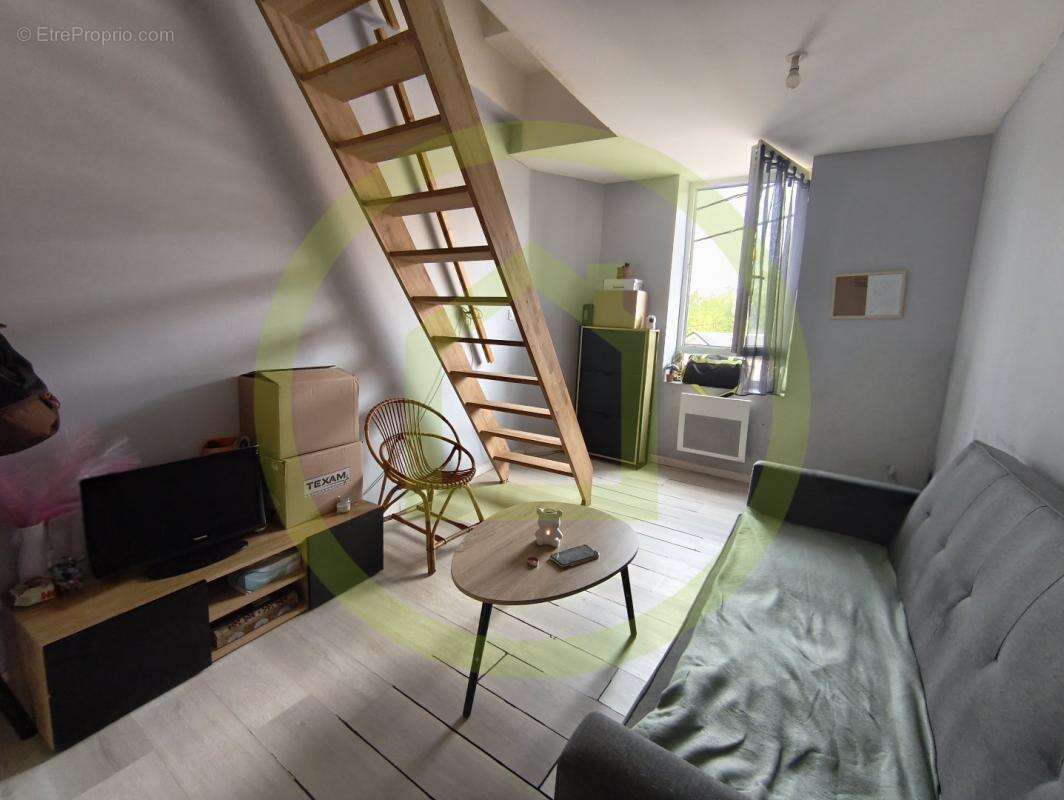 Appartement à FOURMIES