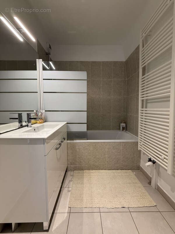 Appartement à LE BLANC-MESNIL