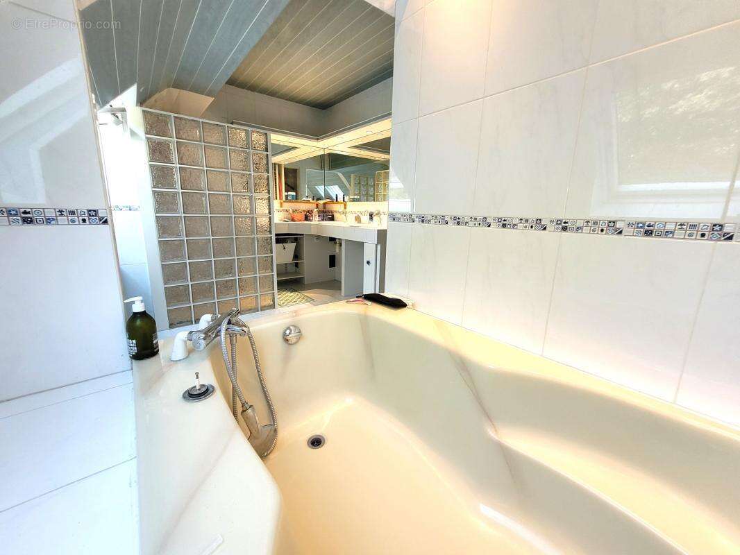 Maison à TREILLIERES