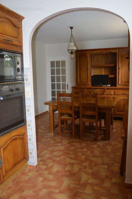 Maison à SAINT-GEORGES-DE-POINTINDOUX