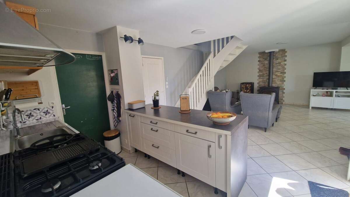 Maison à LA SUZE-SUR-SARTHE