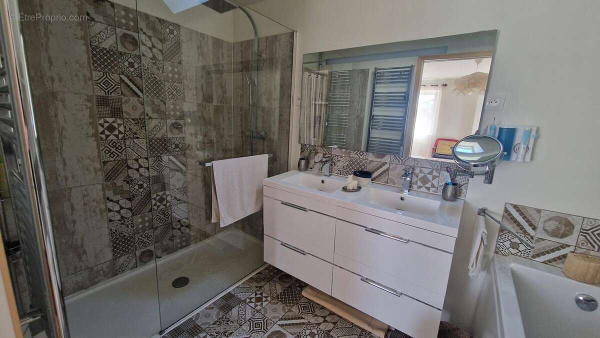 Maison à LA SUZE-SUR-SARTHE