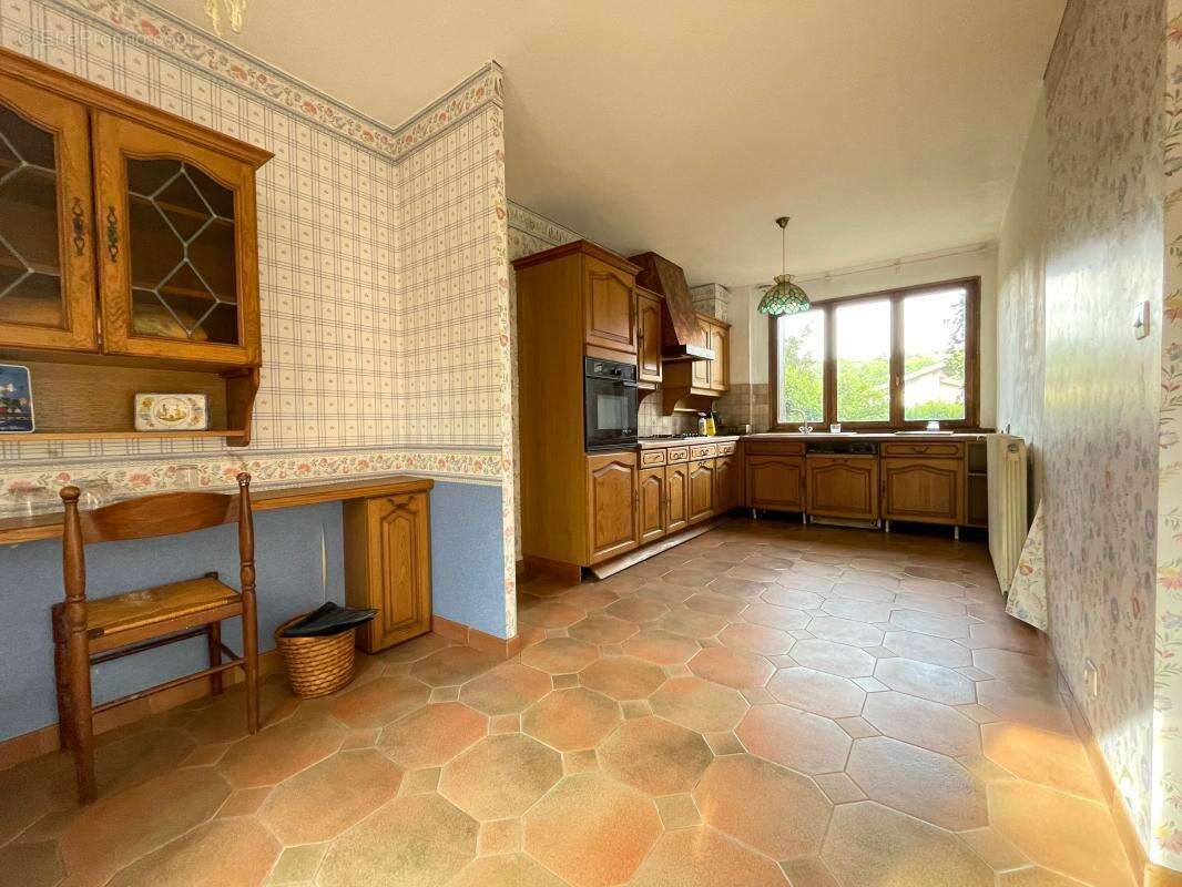 Maison à SAINTE-FOY-LES-LYON