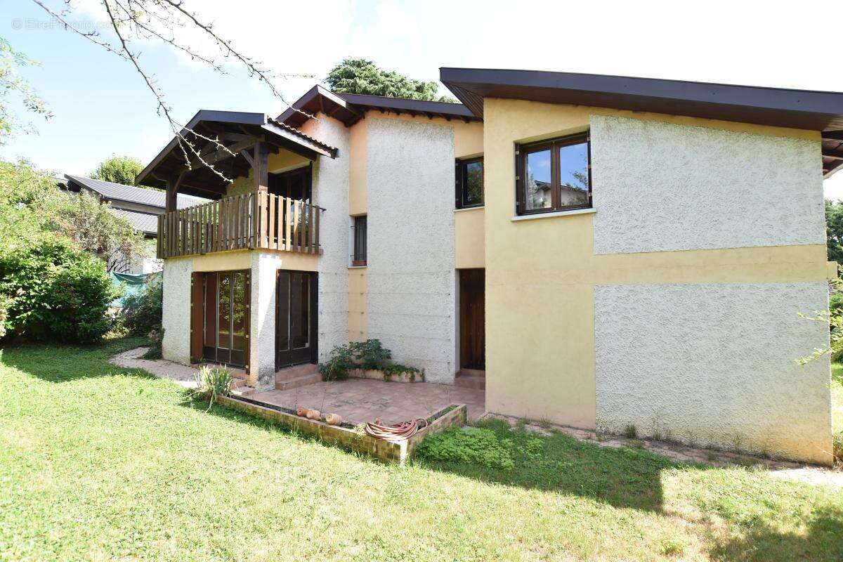 Maison à SAINTE-FOY-LES-LYON