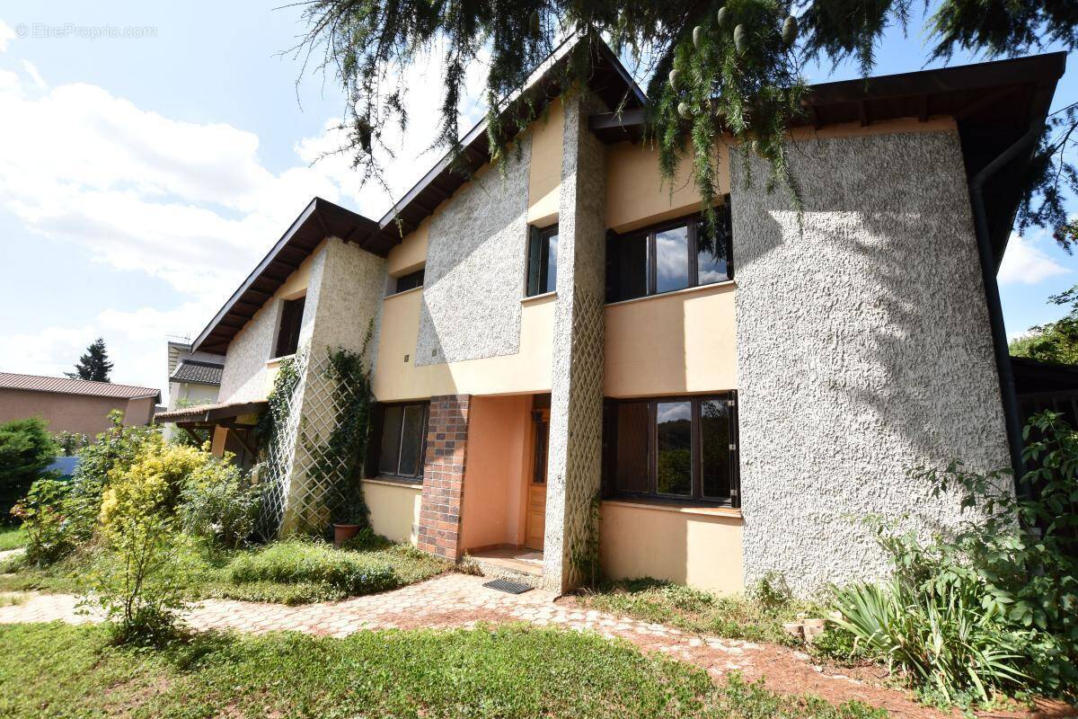 Maison à SAINTE-FOY-LES-LYON