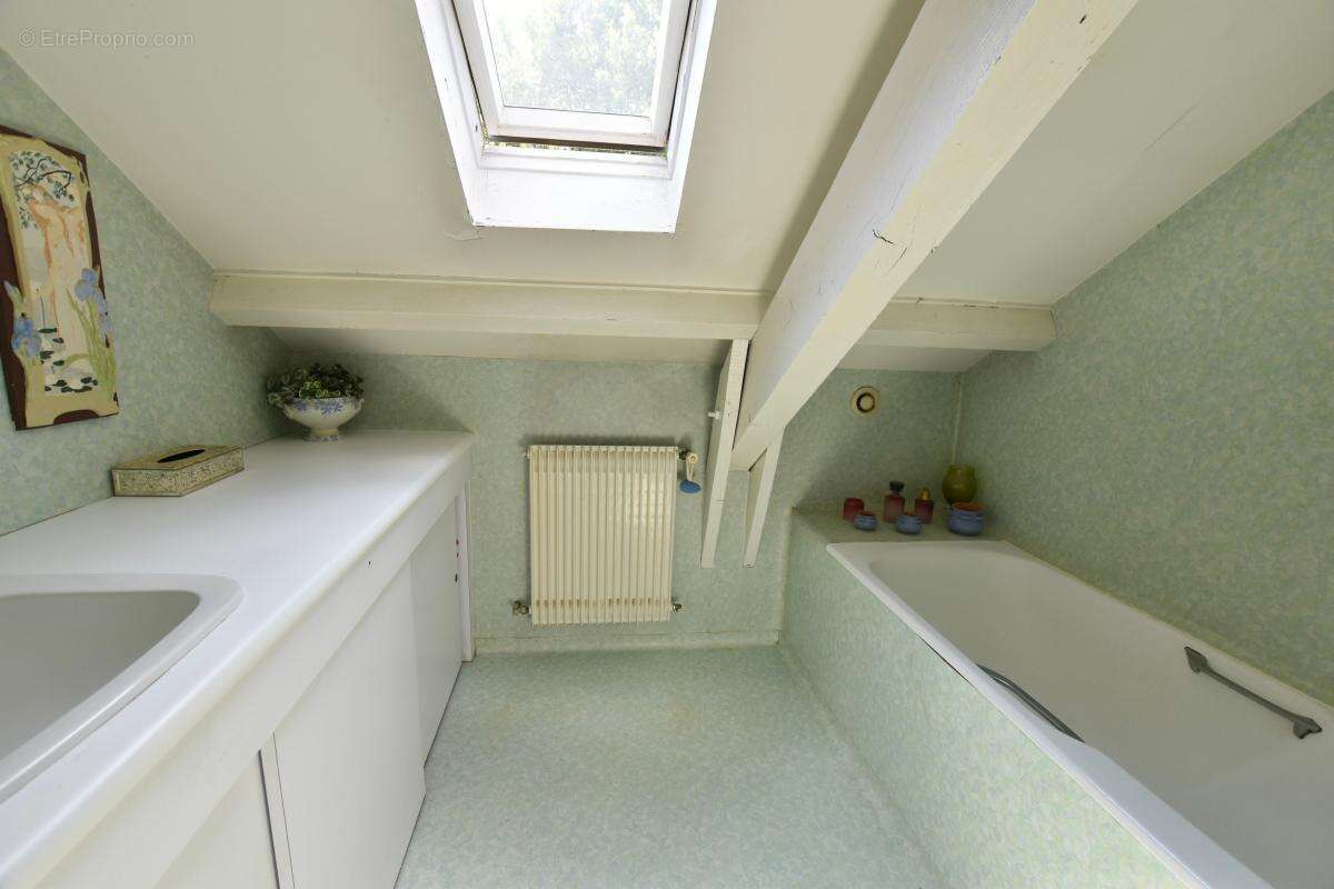 Maison à FRANCHEVILLE