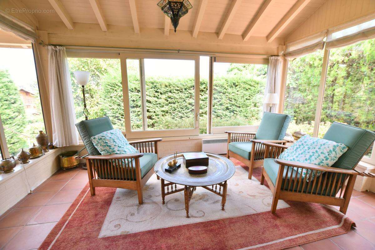 Maison à FRANCHEVILLE