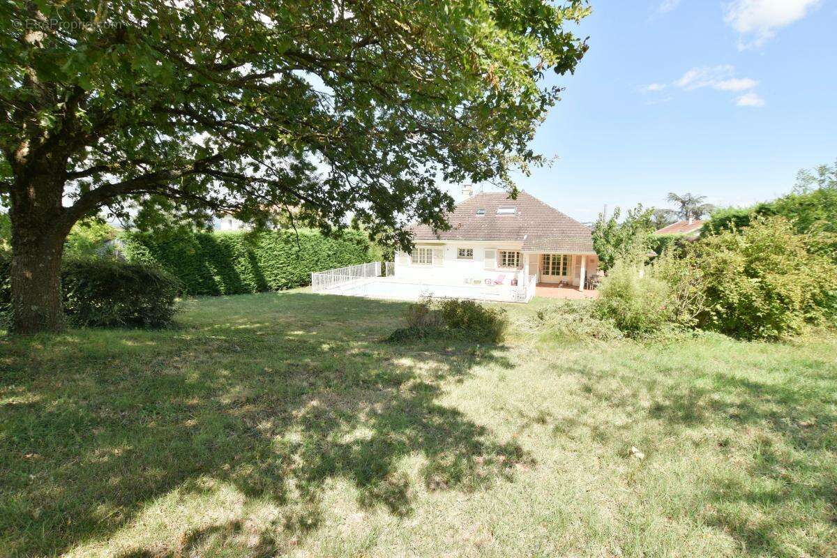 Maison à FRANCHEVILLE