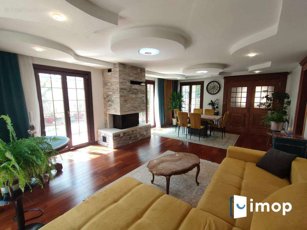 Maison à BRUYERES-SUR-OISE