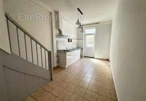 Cuisine - Maison à SAINT-ESTEPHE