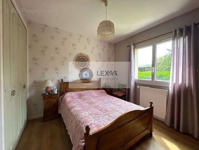 Maison à VEUXHAULLES-SUR-AUBE