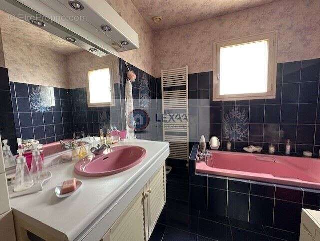 Maison à VEUXHAULLES-SUR-AUBE